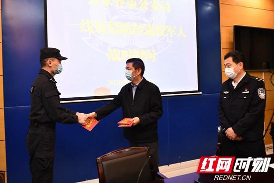 若有戰 召必回 戰必勝——張家界公安退役軍人抗疫中兌現誓言-云南能投軍創(chuàng  )產(chǎn)業(yè)投資有限公司