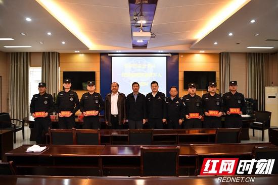 若有戰 召必回 戰必勝——張家界公安退役軍人抗疫中兌現誓言-云南能投軍創(chuàng  )產(chǎn)業(yè)投資有限公司