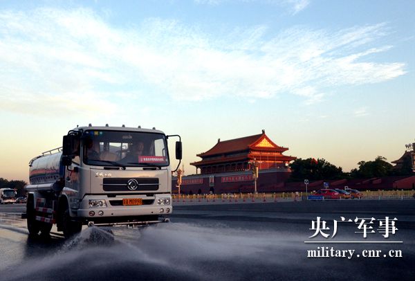 張喜忠：從掏糞工到國慶觀(guān)禮臺嘉賓，“北漂”退伍老兵的人生逆襲-云南能投軍創(chuàng  )產(chǎn)業(yè)投資有限公司