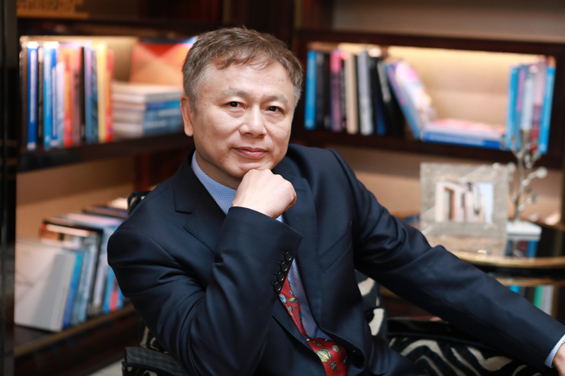 他是上海交大教授，也是退役軍人，他創(chuàng  )建了中國“北斗第一園”-云南能投軍創(chuàng  )產(chǎn)業(yè)投資有限公司