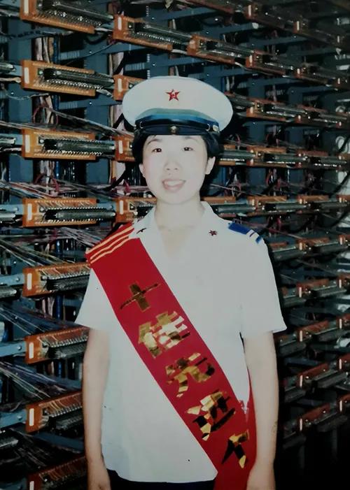 02.jpg 韓靜:傾情國防推后浪-云南能投軍創(chuàng )產(chǎn)業(yè)投資有限公司