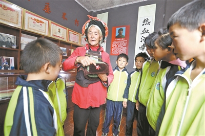 02.jpg “梁三喜”后人:烈士精神在傳承-云南能投軍創(chuàng )產(chǎn)業(yè)投資有限公司