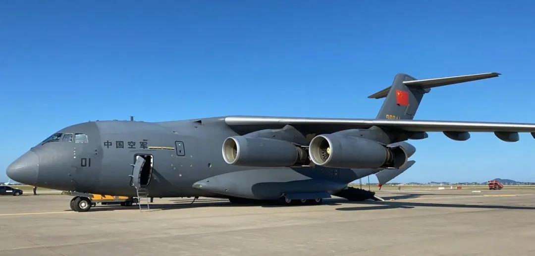 運-20接英雄回家，編號體現祖國對烈士們的無(wú)上尊崇-云南能投軍創(chuàng  )產(chǎn)業(yè)投資有限公司