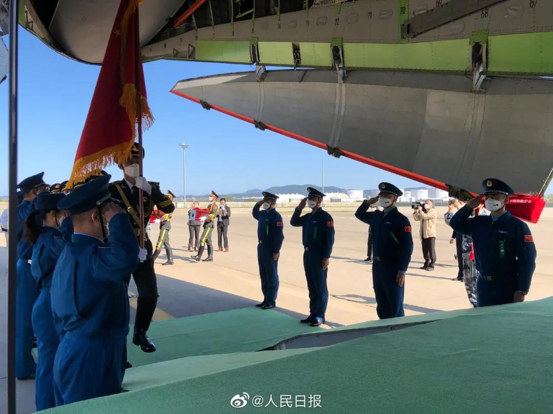 運-20接英雄回家，編號體現祖國對烈士們的無(wú)上尊崇-云南能投軍創(chuàng  )產(chǎn)業(yè)投資有限公司