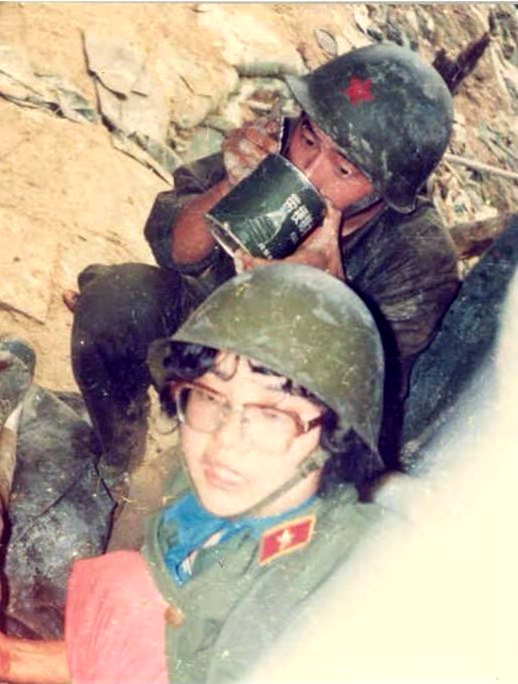 劉亞玲：“戰地女神”自主擇業(yè)，回到家鄉農村當“村醫”-云南能投軍創(chuàng  )產(chǎn)業(yè)投資有限公司