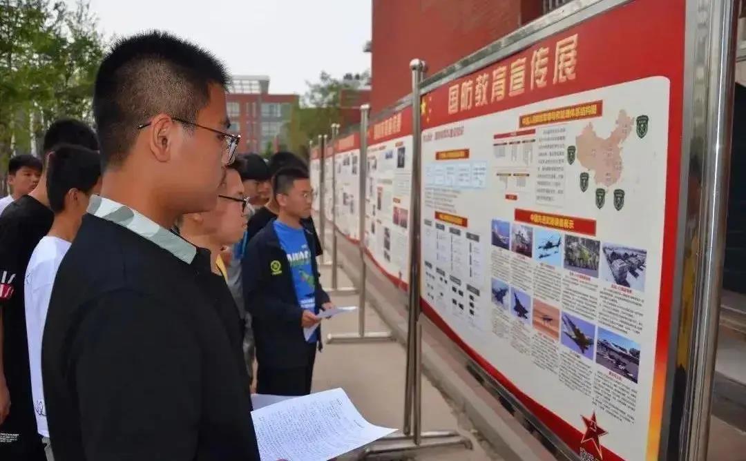 關(guān)注！多地出臺優(yōu)惠政策定向招錄退役大學(xué)生士兵-云南能投軍創(chuàng  )產(chǎn)業(yè)投資有限公司