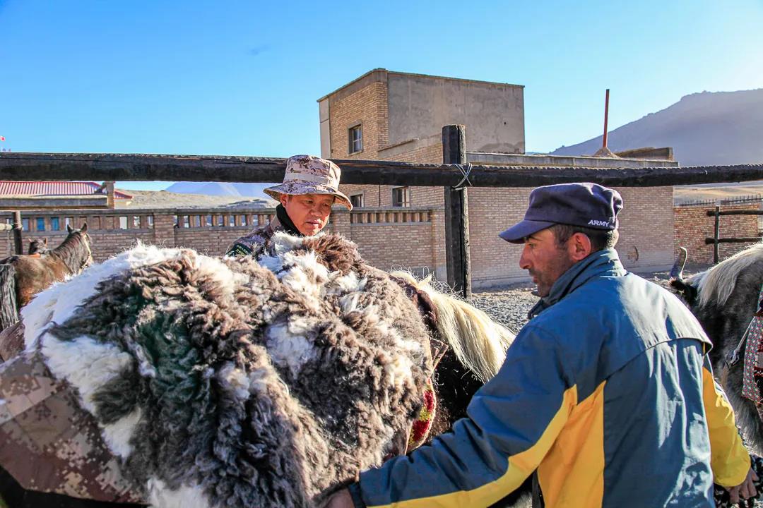 紀念我的戰友，拉齊尼·巴依卡-云南能投軍創(chuàng  )產(chǎn)業(yè)投資有限公司