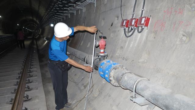 04.jpg 趙際順:從退役士兵到大國工匠-云南能投軍創(chuàng )產(chǎn)業(yè)投資有限公司