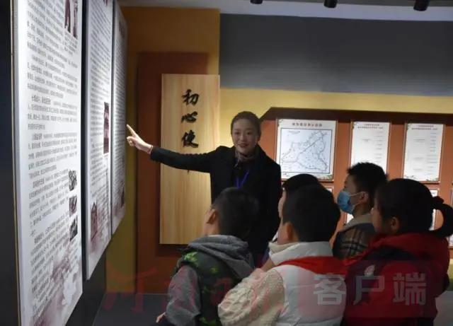 為國捐軀，國人銘記！數萬(wàn)群眾赴延津祭奠戍邊英烈肖思遠-云南能投軍創(chuàng  )產(chǎn)業(yè)投資有限公司