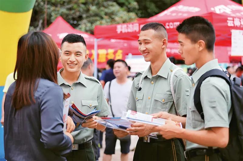 孫紹騁：努力為人民群眾造福-云南能投軍創(chuàng  )產(chǎn)業(yè)投資有限公司