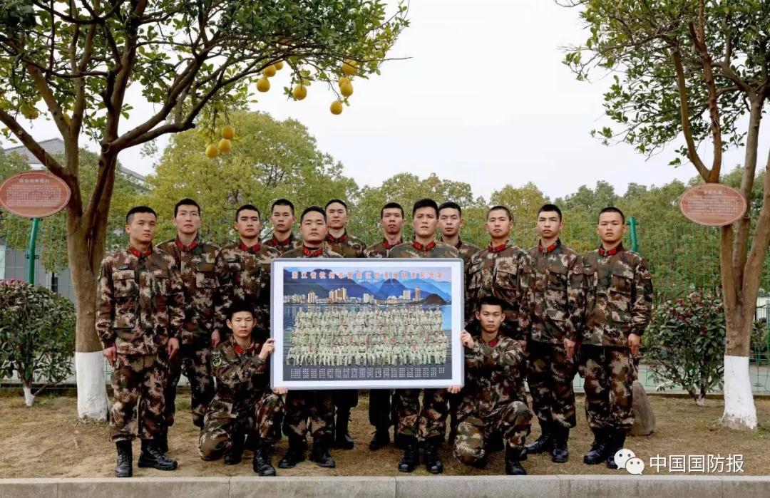 關(guān)愛(ài)老兵，你我同行-云南能投軍創(chuàng  )產(chǎn)業(yè)投資有限公司