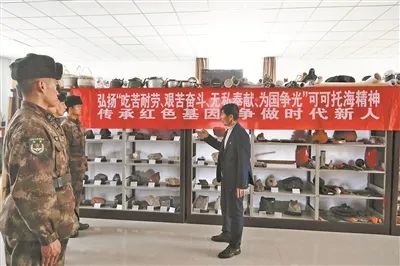 退役老兵30多年收集4000多件藏品，被譽(yù)為可可托海的“淘寶人”-云南能投軍創(chuàng  )產(chǎn)業(yè)投資有限公司