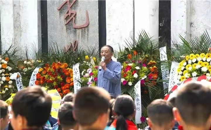 50年接力守護烈士英靈！背后的故事令人動(dòng)容……-云南能投軍創(chuàng  )產(chǎn)業(yè)投資有限公司