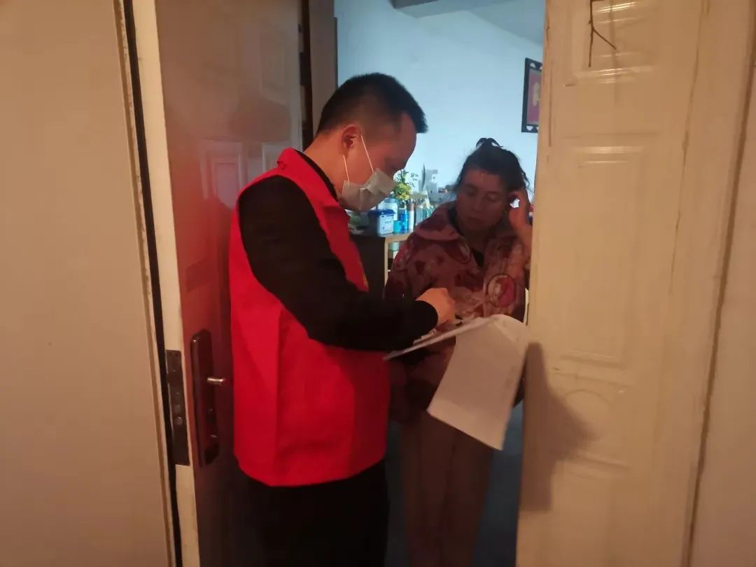 疫情不退老兵不退 退役軍人奮戰抗疫一線(xiàn)-云南能投軍創(chuàng  )產(chǎn)業(yè)投資有限公司