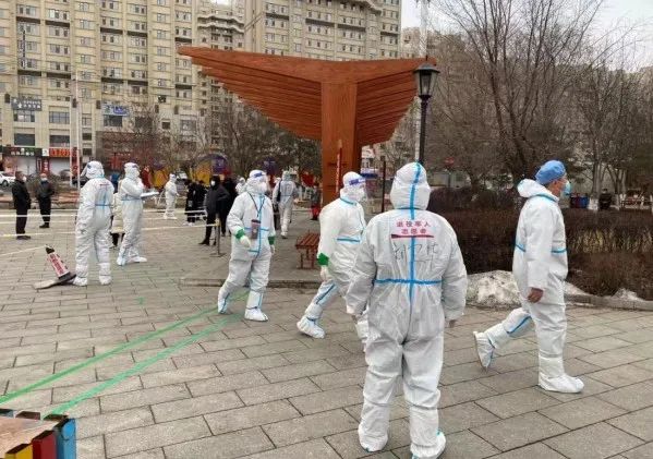 疫情不退老兵不退 退役軍人奮戰抗疫一線(xiàn)-云南能投軍創(chuàng  )產(chǎn)業(yè)投資有限公司