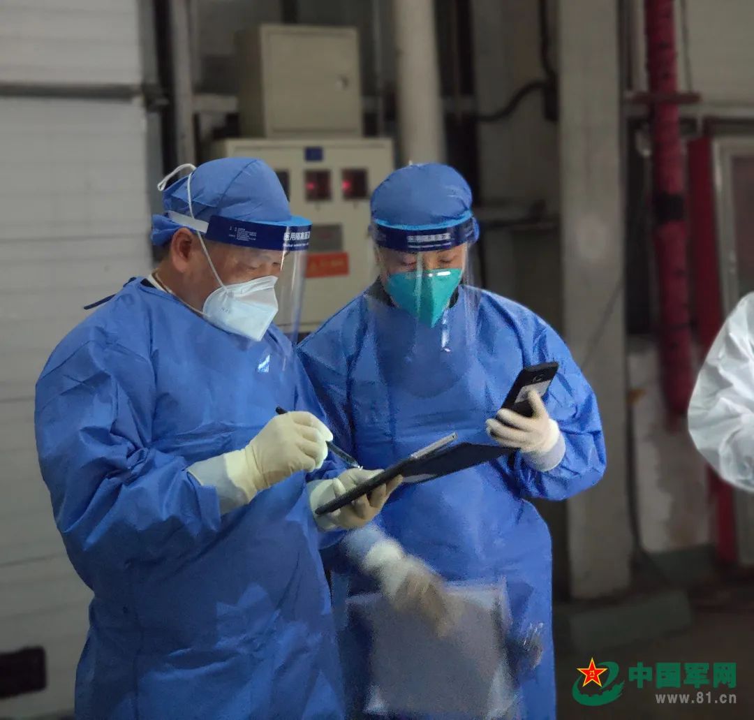 了不起的退役軍人丨40歲從軍醫“跨界”到海關(guān)，他竟還能年年拿第一！-云南能投軍創(chuàng  )產(chǎn)業(yè)投資有限公司