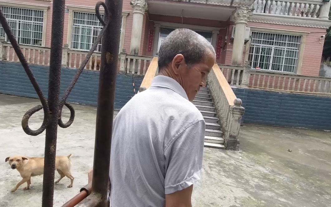 8.png 小伙花1500元買(mǎi)張遺照竟是湖南烈士-云南能投軍創(chuàng )產(chǎn)業(yè)投資有限公司