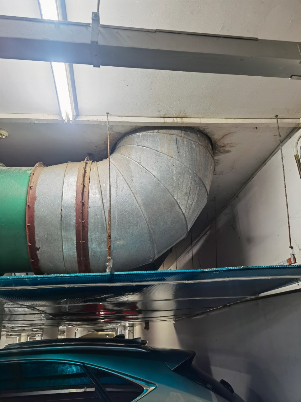 天有一雙手——記軍休干部吳建德義務(wù)為民服務(wù)11年-云南能投軍創(chuàng  )產(chǎn)業(yè)投資有限公司