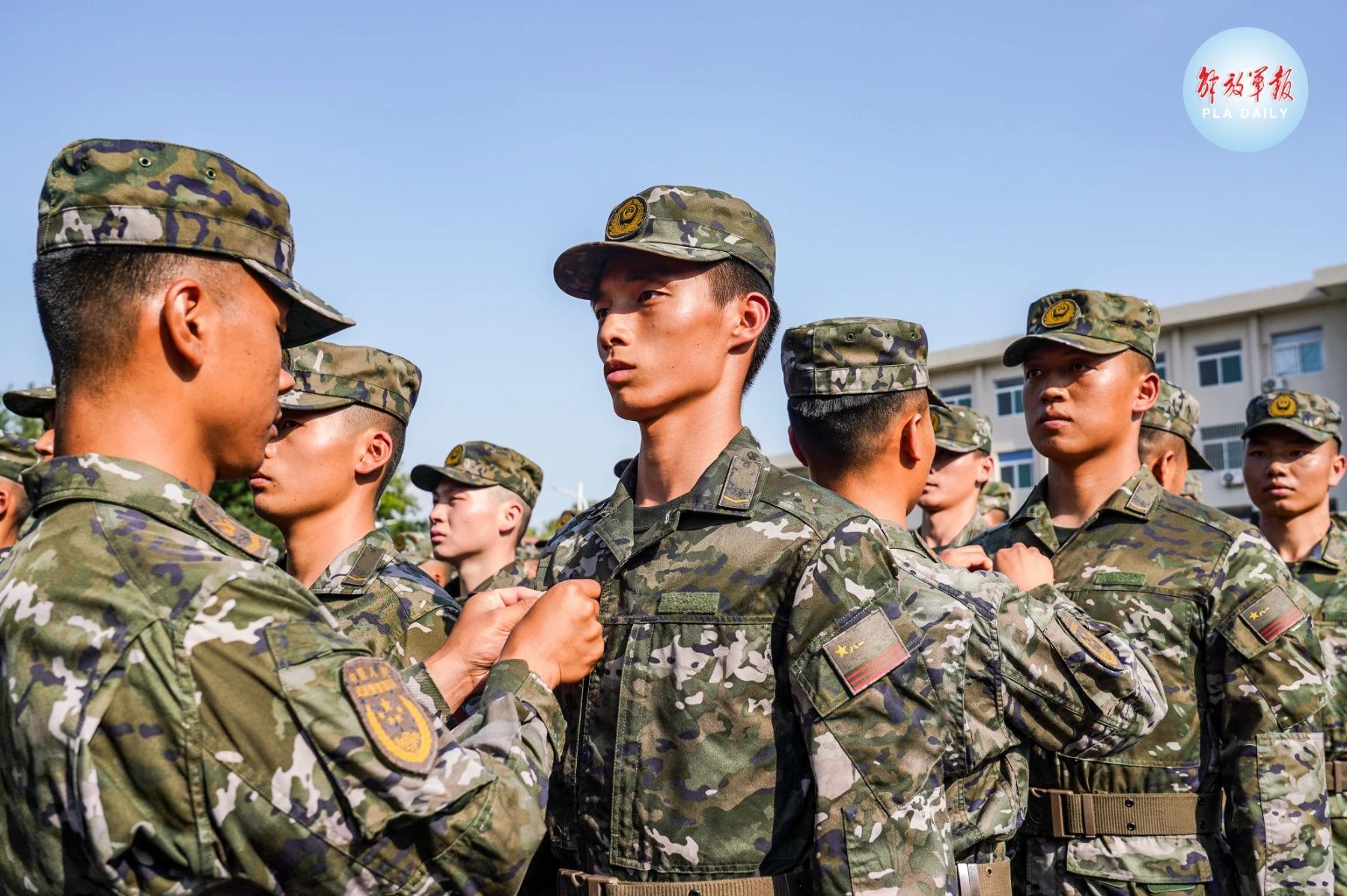 “今天，我退役了……”揮淚告別，他們踏上新征程-云南能投軍創(chuàng  )產(chǎn)業(yè)投資有限公司