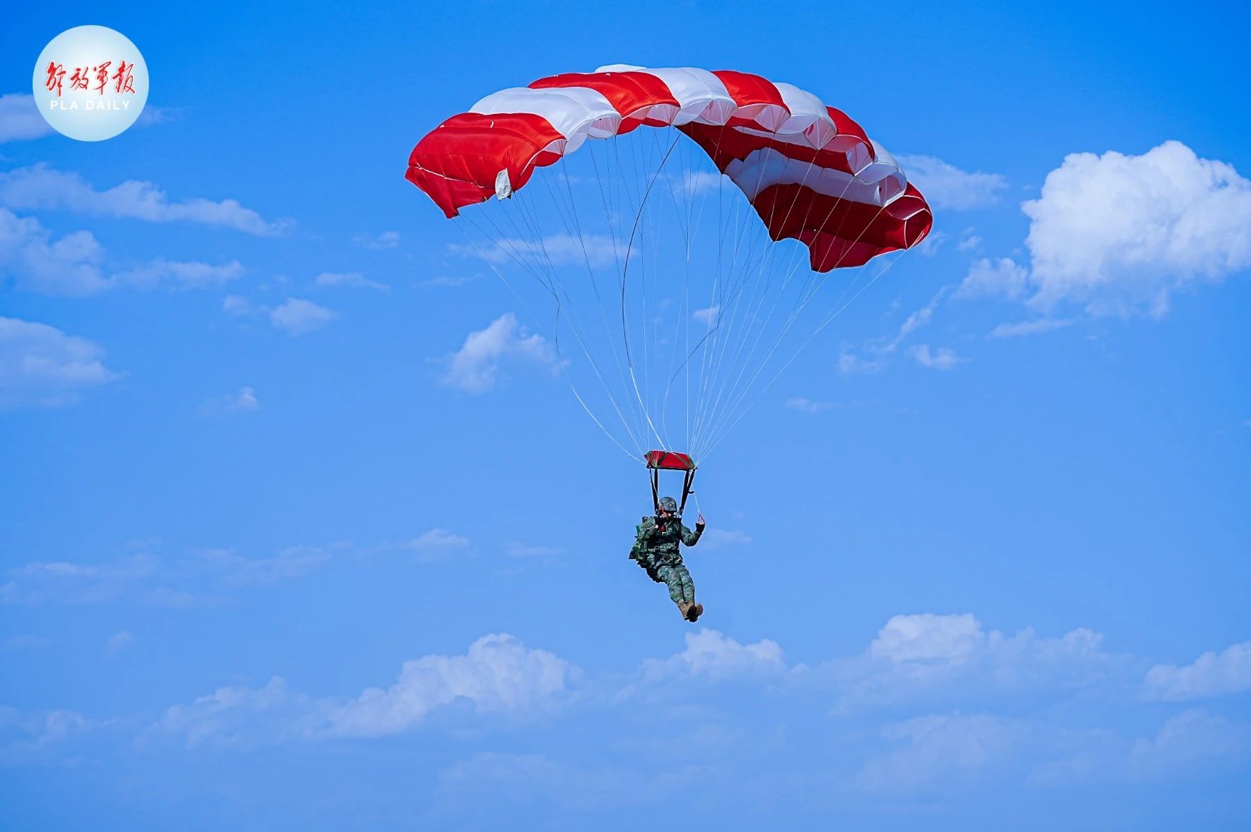 “今天，我退役了……”揮淚告別，他們踏上新征程-云南能投軍創(chuàng  )產(chǎn)業(yè)投資有限公司