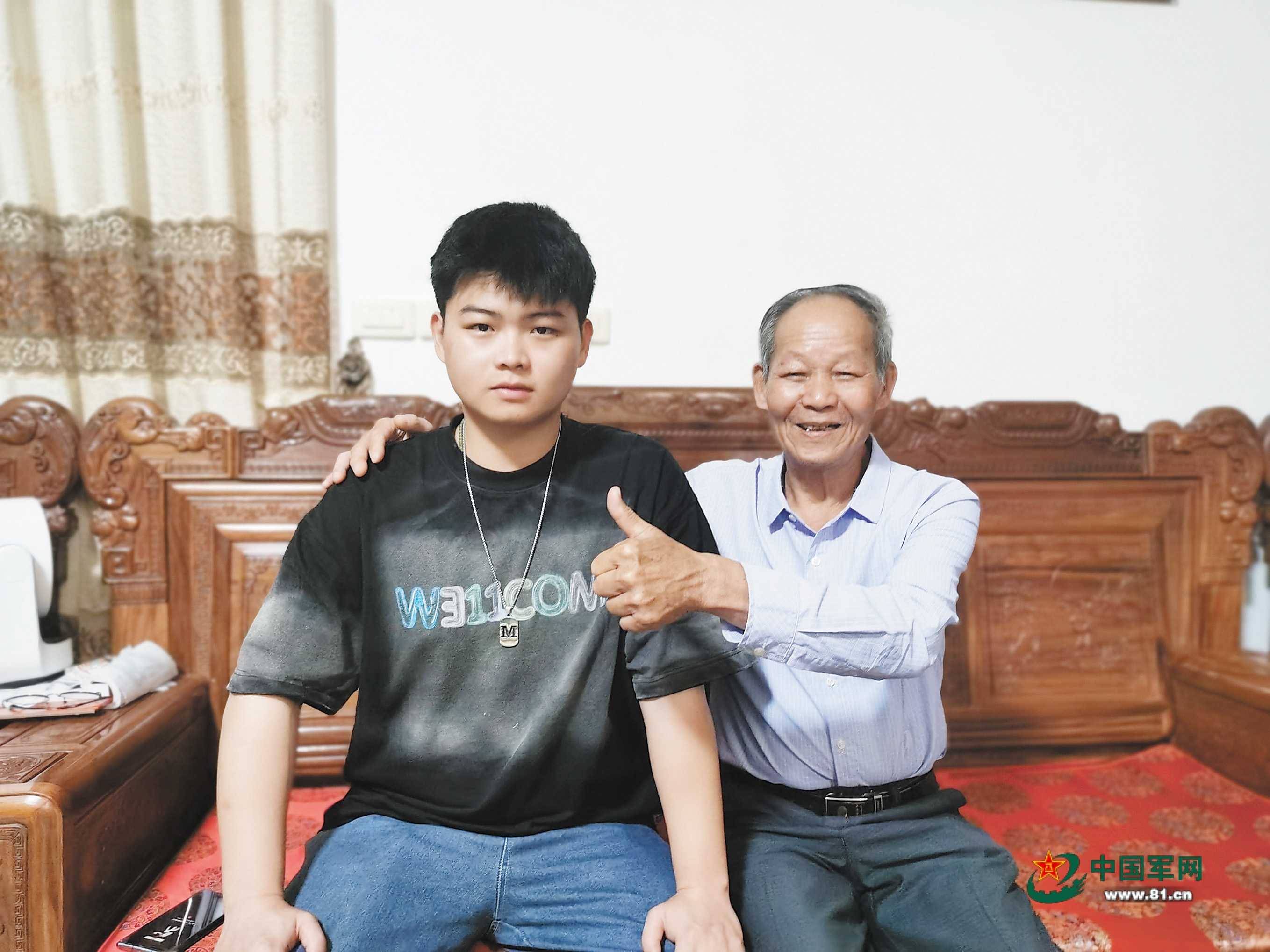 廣東梅大高速事故現場(chǎng)，退役軍人蔡炫達奮不顧身救人-云南能投軍創(chuàng  )產(chǎn)業(yè)投資有限公司